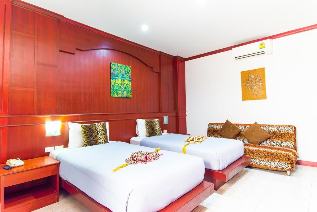 Forest Patong Hotel Exterior photo