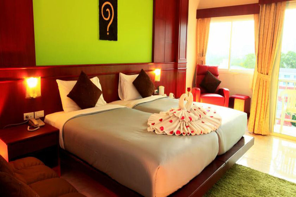 Forest Patong Hotel Exterior photo